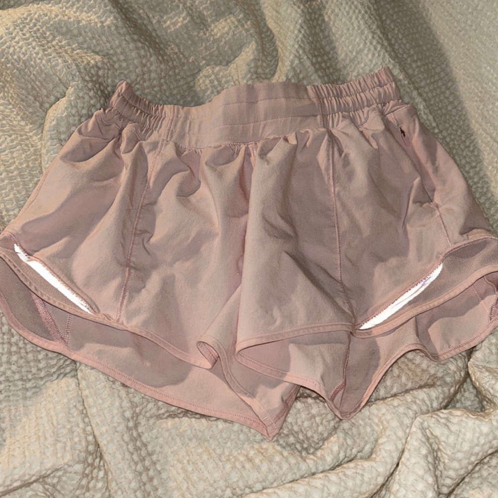 Light pink lululemon hotty hots